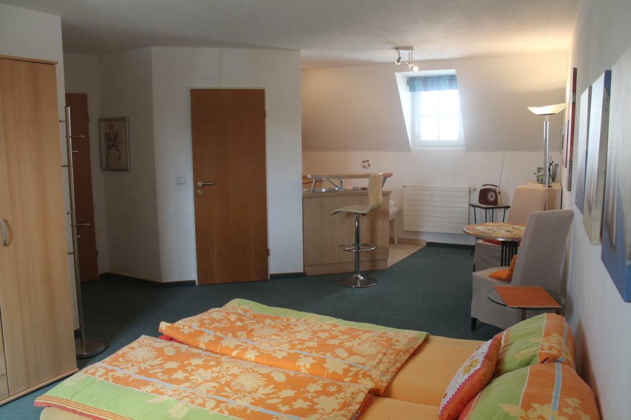 Faehrhaus Ferienwohnung 사르부르크 외부 사진