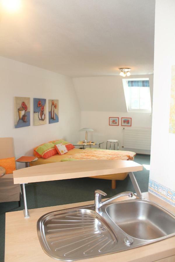 Faehrhaus Ferienwohnung 사르부르크 외부 사진