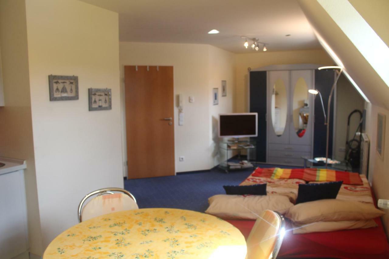 Faehrhaus Ferienwohnung 사르부르크 외부 사진